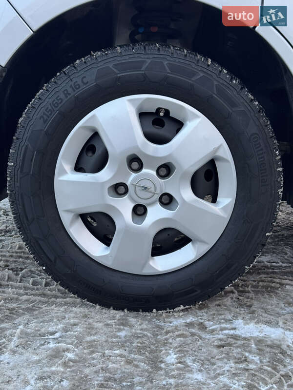 Минивэн Opel Vivaro 2012 в Луцке фото 96 Минивэн Opel Vivaro 2012 в Луцке