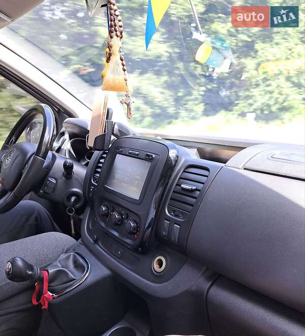 Мінівен Opel Vivaro 2015 в Львові фото 6 Мінівен Opel Vivaro 2015 в Львові