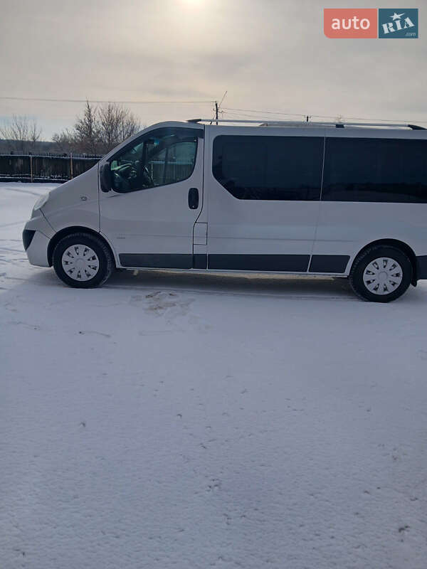 Мінівен Opel Vivaro 2013 в Балаклії фото 3 Мінівен Opel Vivaro 2013 в Балаклії