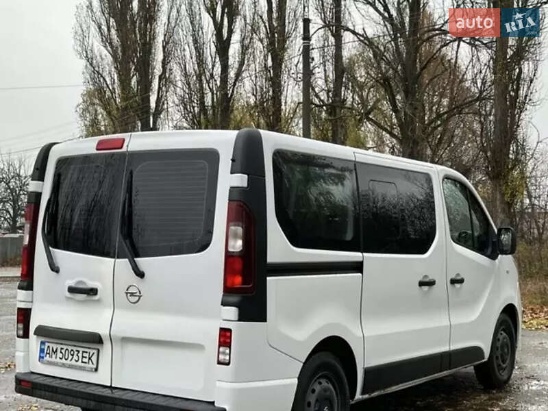 Минивэн Opel Vivaro 2015 в Радомышле