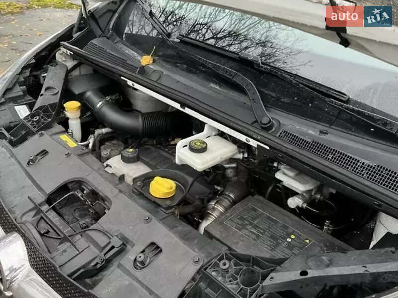 Минивэн Opel Vivaro 2015 в Радомышле