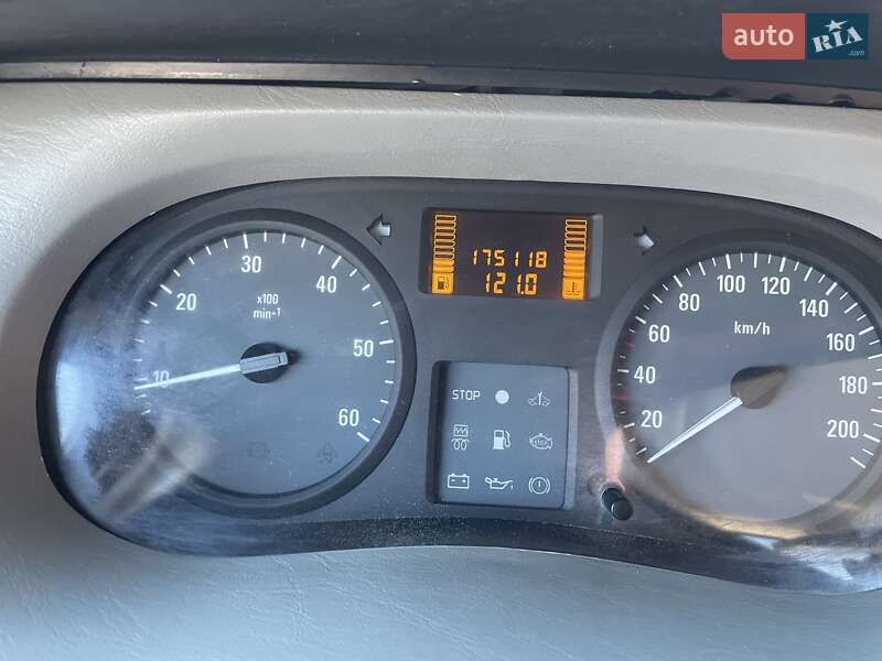 Мінівен Opel Vivaro 2005 в Рівному фото 9 Мінівен Opel Vivaro 2005 в Рівному