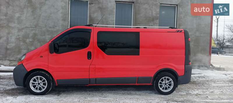 Мінівен Opel Vivaro 2005 в Дунаївцях фото 5 Мінівен Opel Vivaro 2005 в Дунаївцях