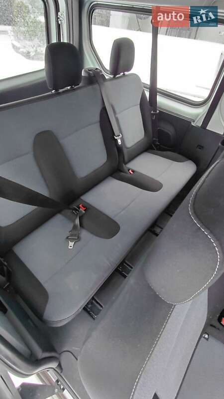 Мінівен Opel Vivaro 2019 в Долині