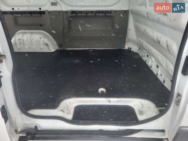 Грузовой фургон Opel Vivaro 2012 в Хмельницком фото 36 Грузовой фургон Opel Vivaro 2012 в Хмельницком