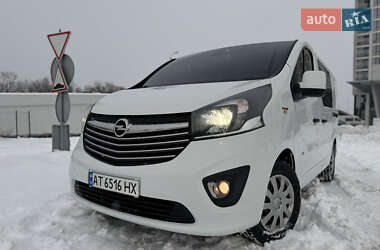 Минивэн Opel Vivaro 2015 в Ивано-Франковске