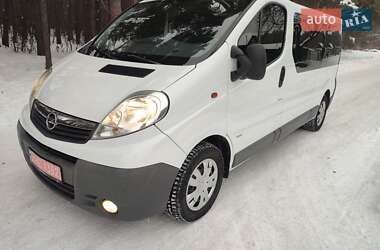 Минивэн Opel Vivaro 2011 в Дубно