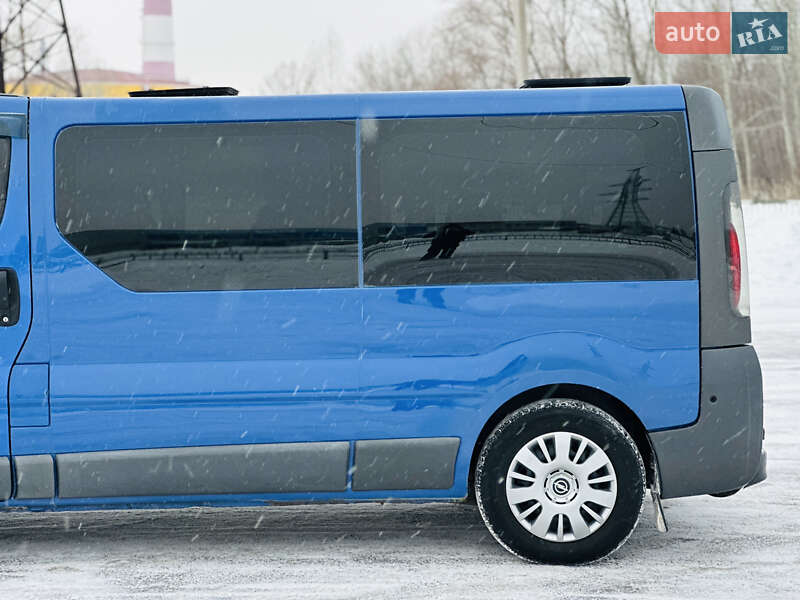 Минивэн Opel Vivaro 2005 в Харькове