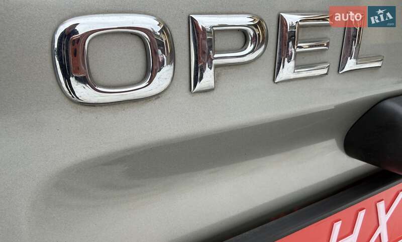 Минивэн Opel Vivaro 2012 в Львове