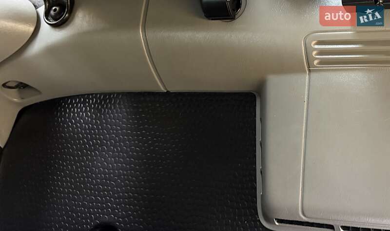 Минивэн Opel Vivaro 2012 в Львове