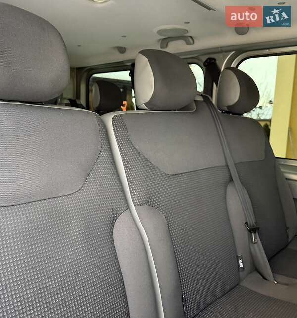 Минивэн Opel Vivaro 2012 в Львове