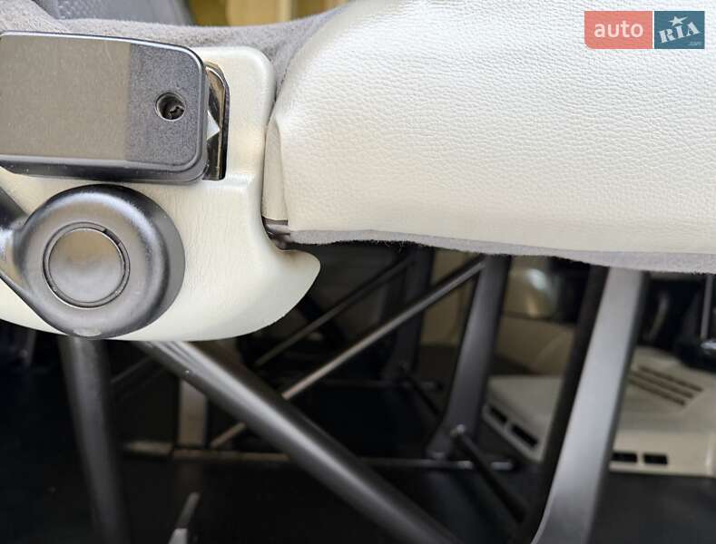 Минивэн Opel Vivaro 2012 в Львове