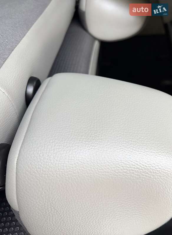 Минивэн Opel Vivaro 2012 в Львове