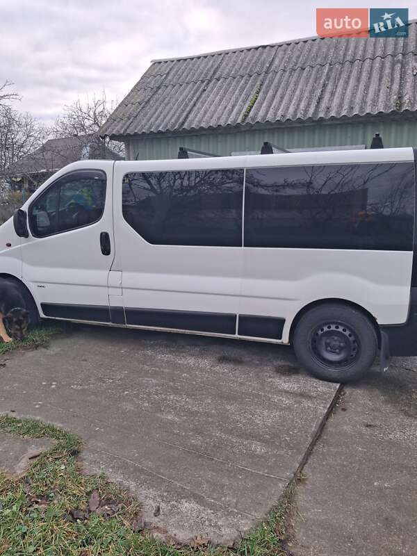 Минивэн Opel Vivaro 2010 в Киеве фото 2 Минивэн Opel Vivaro 2010 в Киеве