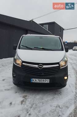 Мікроавтобус вантажний (до 3,5т) Opel Vivaro 2015 в Києві