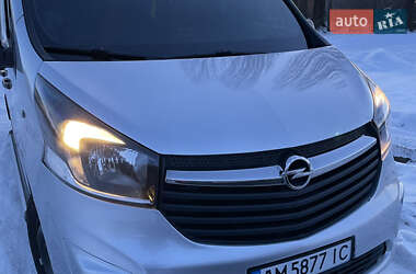 Минивэн Opel Vivaro 2015 в Киеве