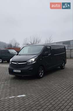 Минивэн Opel Vivaro 2016 в Мукачево