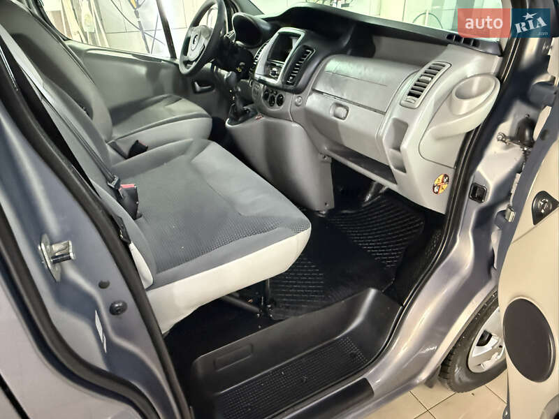 Минивэн Opel Vivaro 2012 в Киеве