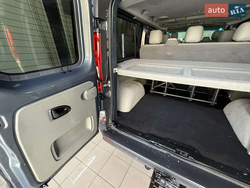 Минивэн Opel Vivaro 2012 в Киеве