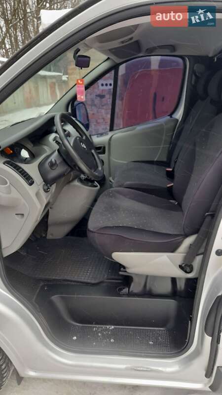 Минивэн Opel Vivaro 2005 в Хмельницком