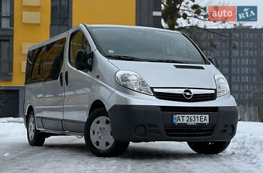 Минивэн Opel Vivaro 2012 в Ивано-Франковске