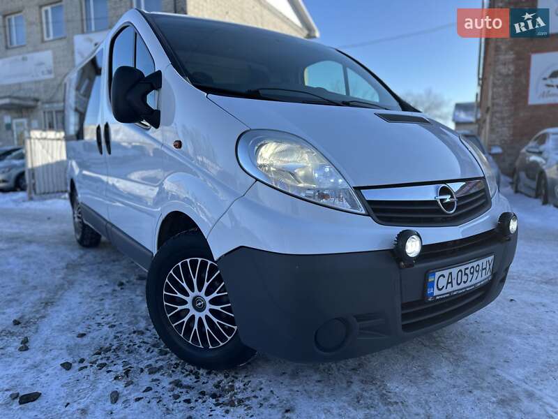 Opel Vivaro 2014