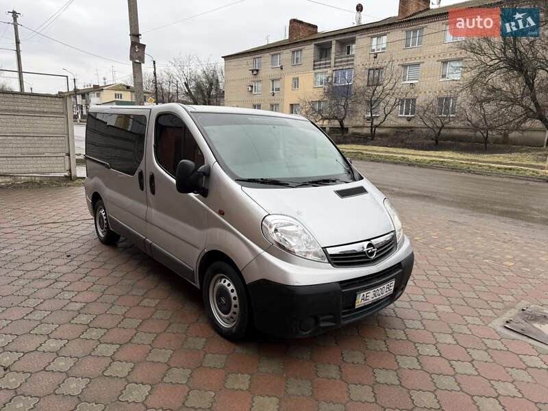 Минивэн Opel Vivaro 2007 в Апостолово фото 2 Минивэн Opel Vivaro 2007 в Апостолово