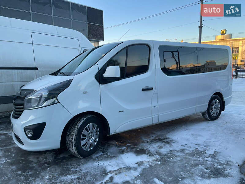 Opel Vivaro 2015
