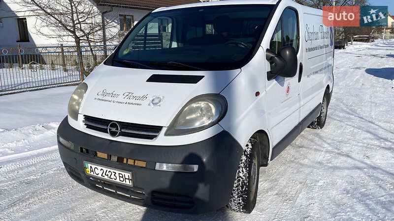 Opel Vivaro 2004