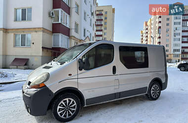 Грузопассажирский фургон Opel Vivaro 2003 в Каменец-Подольском