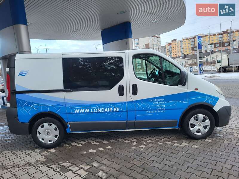 Грузопассажирский фургон Opel Vivaro 2011 в Хмельницком фото 30 Грузопассажирский фургон Opel Vivaro 2011 в Хмельницком