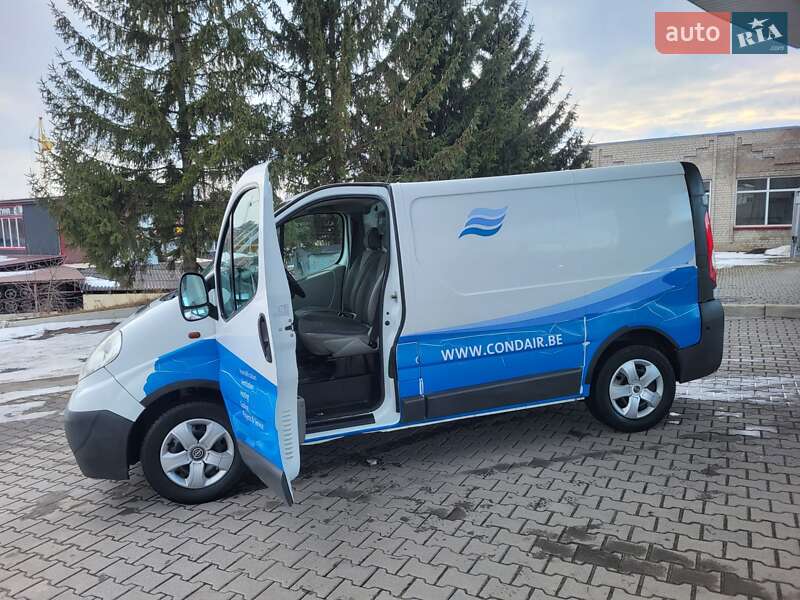 Грузопассажирский фургон Opel Vivaro 2011 в Хмельницком фото 43 Грузопассажирский фургон Opel Vivaro 2011 в Хмельницком