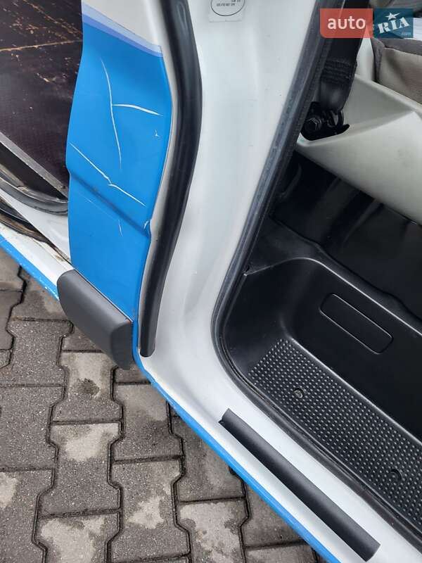 Грузопассажирский фургон Opel Vivaro 2011 в Хмельницком фото 58 Грузопассажирский фургон Opel Vivaro 2011 в Хмельницком