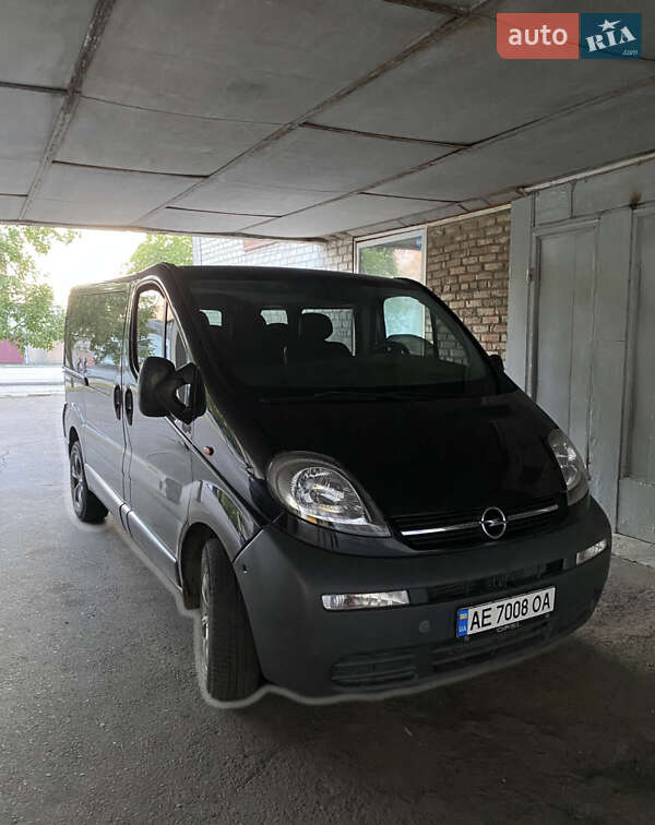 Opel Vivaro 2006