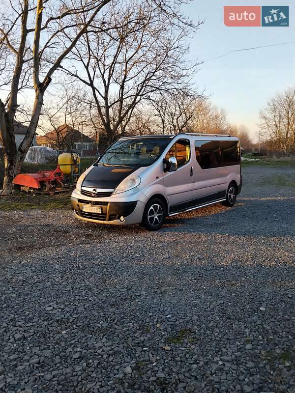 Opel Vivaro 2011 Opel Vivaro 2011