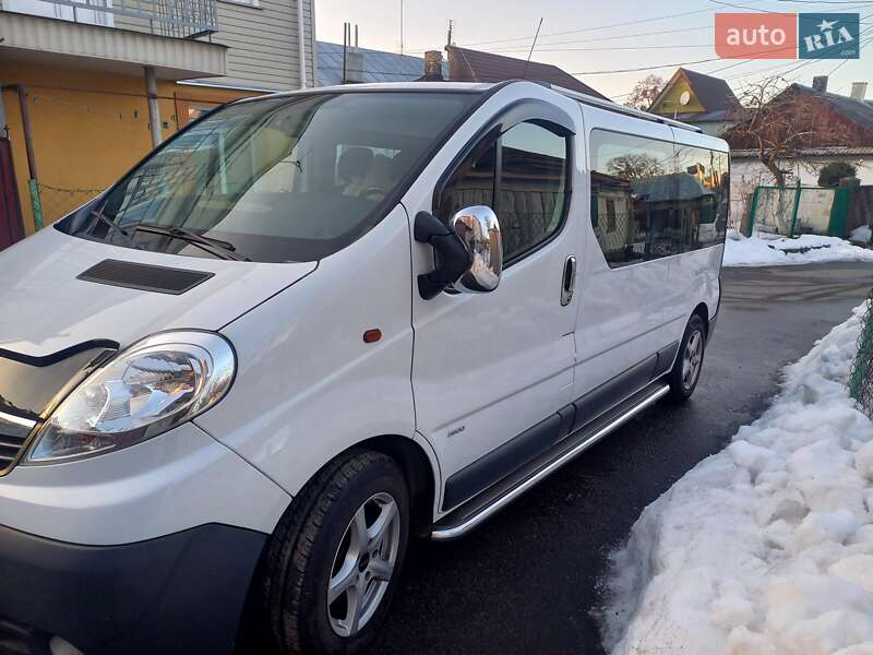Минивэн Opel Vivaro 2010 в Ровно фото 11 Минивэн Opel Vivaro 2010 в Ровно