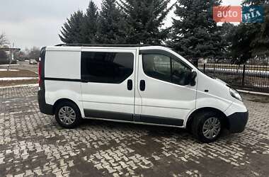 Грузовой фургон Opel Vivaro 2011 в Южноукраинске