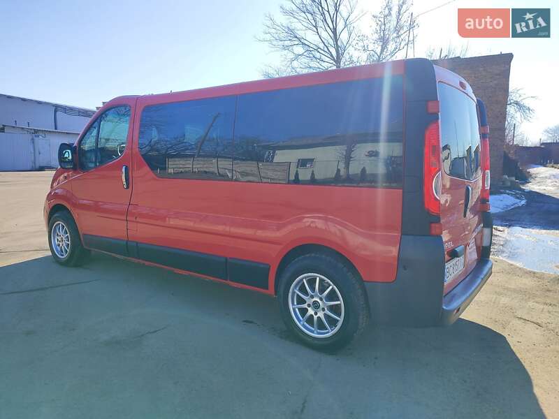 Минивэн Opel Vivaro 2006 в Шептицькому
