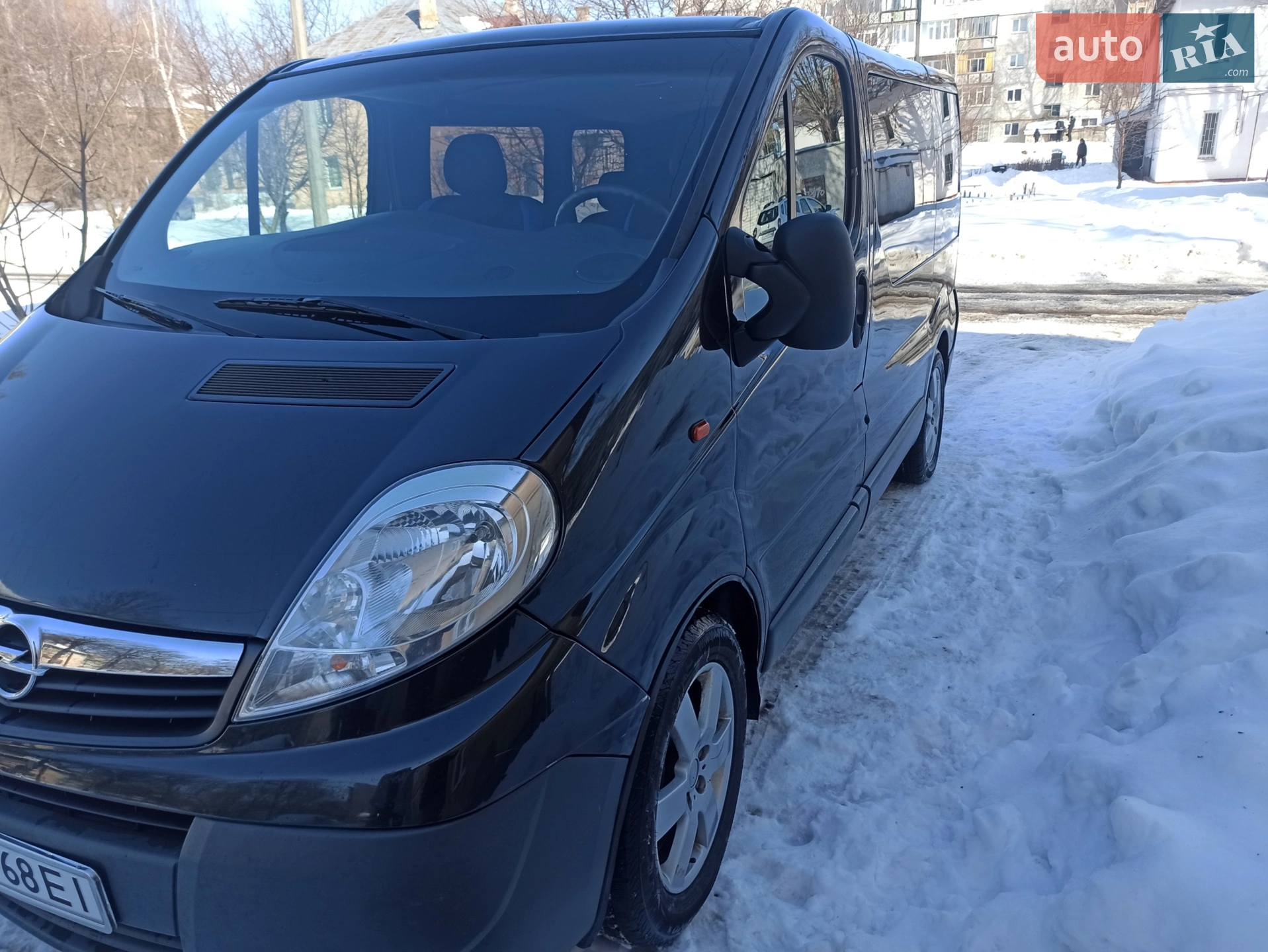 2011 Opel Vivaro - фото 1