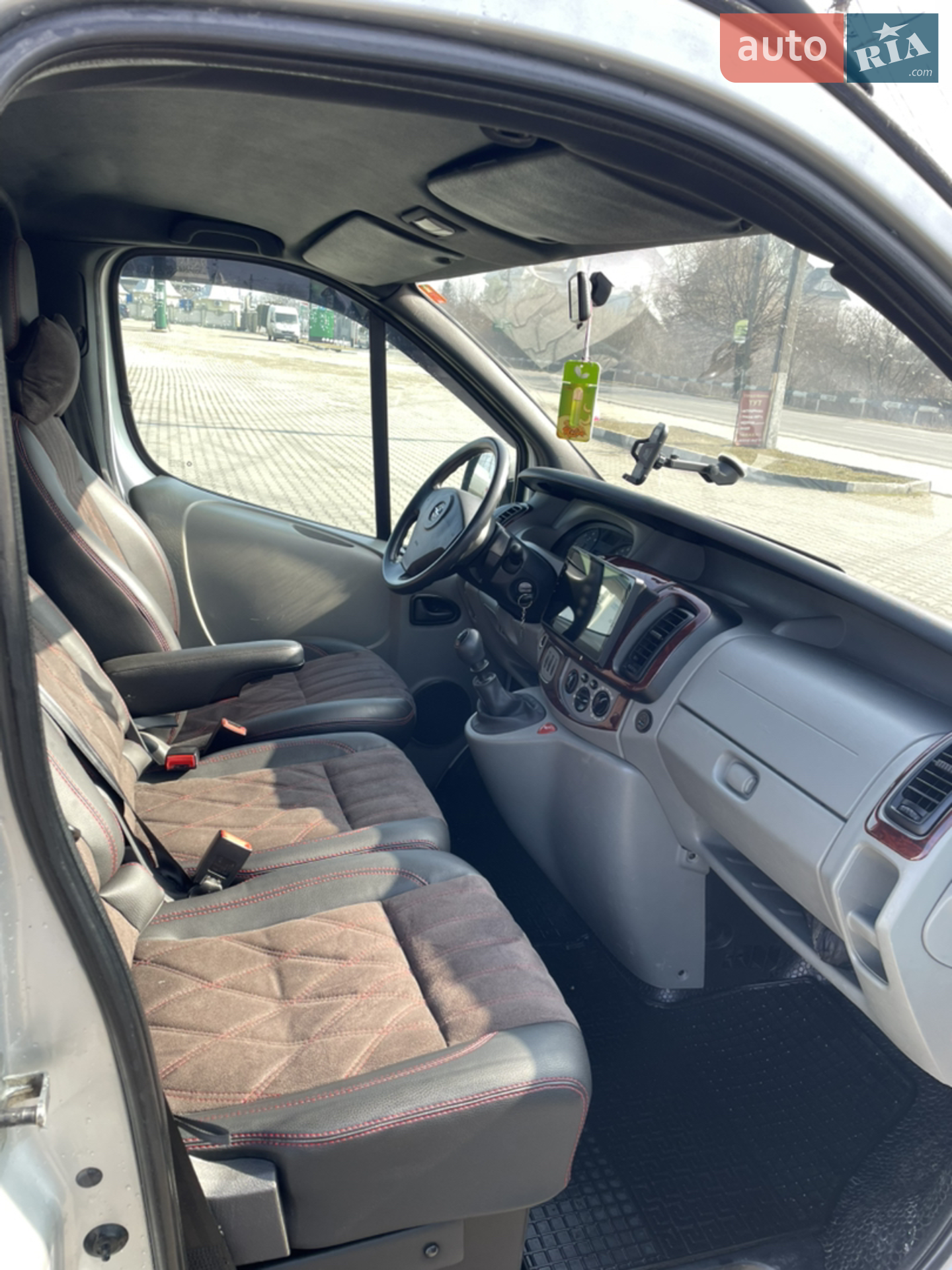 2010 Opel Vivaro - мініатюра 7