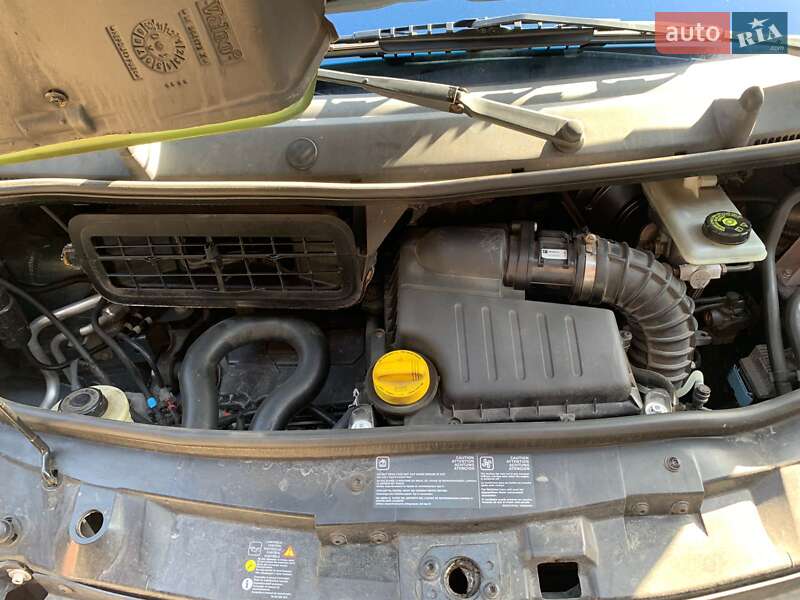 Минивэн Opel Vivaro 2010 в Вознесенске