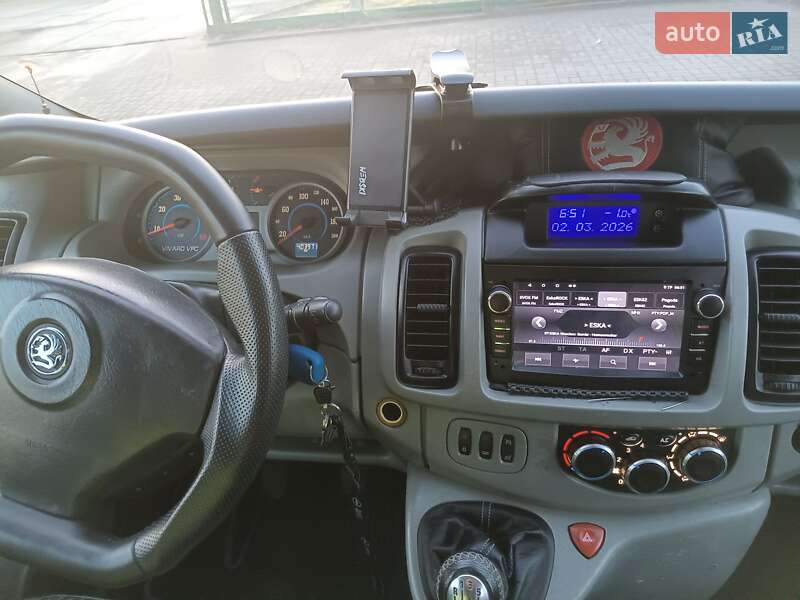 Мінівен Opel Vivaro 2004 в Калуші