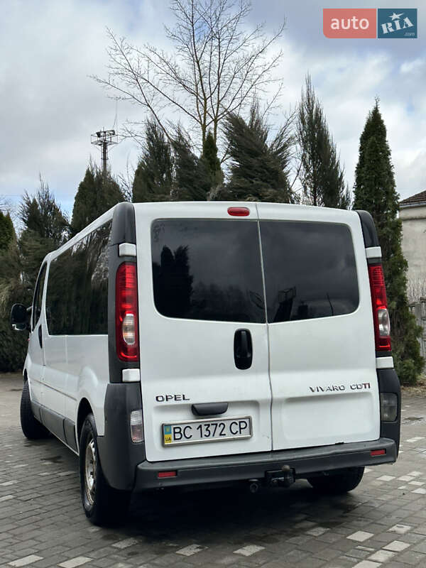 Мінівен Opel Vivaro 2008 в Самборі