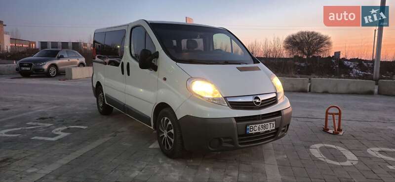 Минивэн Opel Vivaro 2007 в Львове