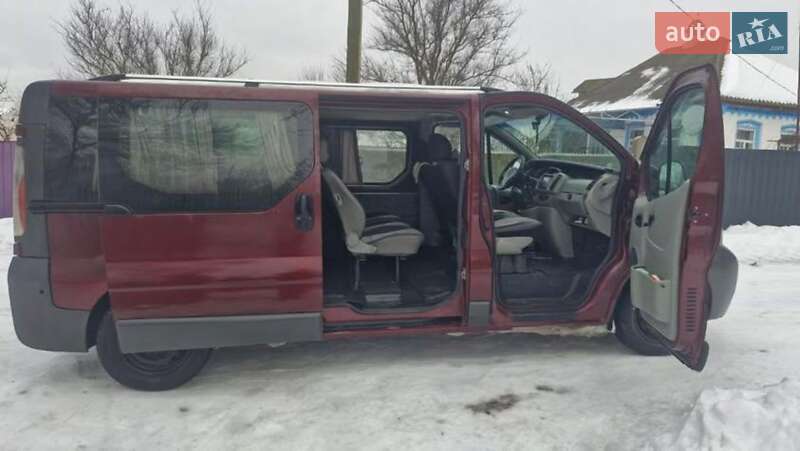 Минивэн Opel Vivaro 2003 в Варве