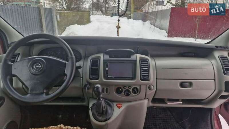 Минивэн Opel Vivaro 2003 в Варве