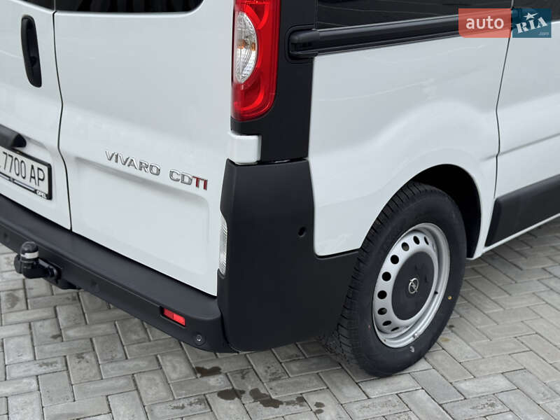 Минивэн Opel Vivaro 2014 в Черновцах