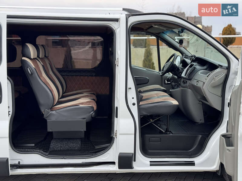 Минивэн Opel Vivaro 2014 в Черновцах
