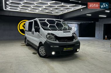 Минивэн Opel Vivaro 2005 в Черновцах