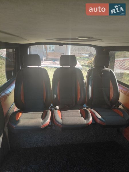 Минивэн Opel Vivaro 2009 в Мостиске